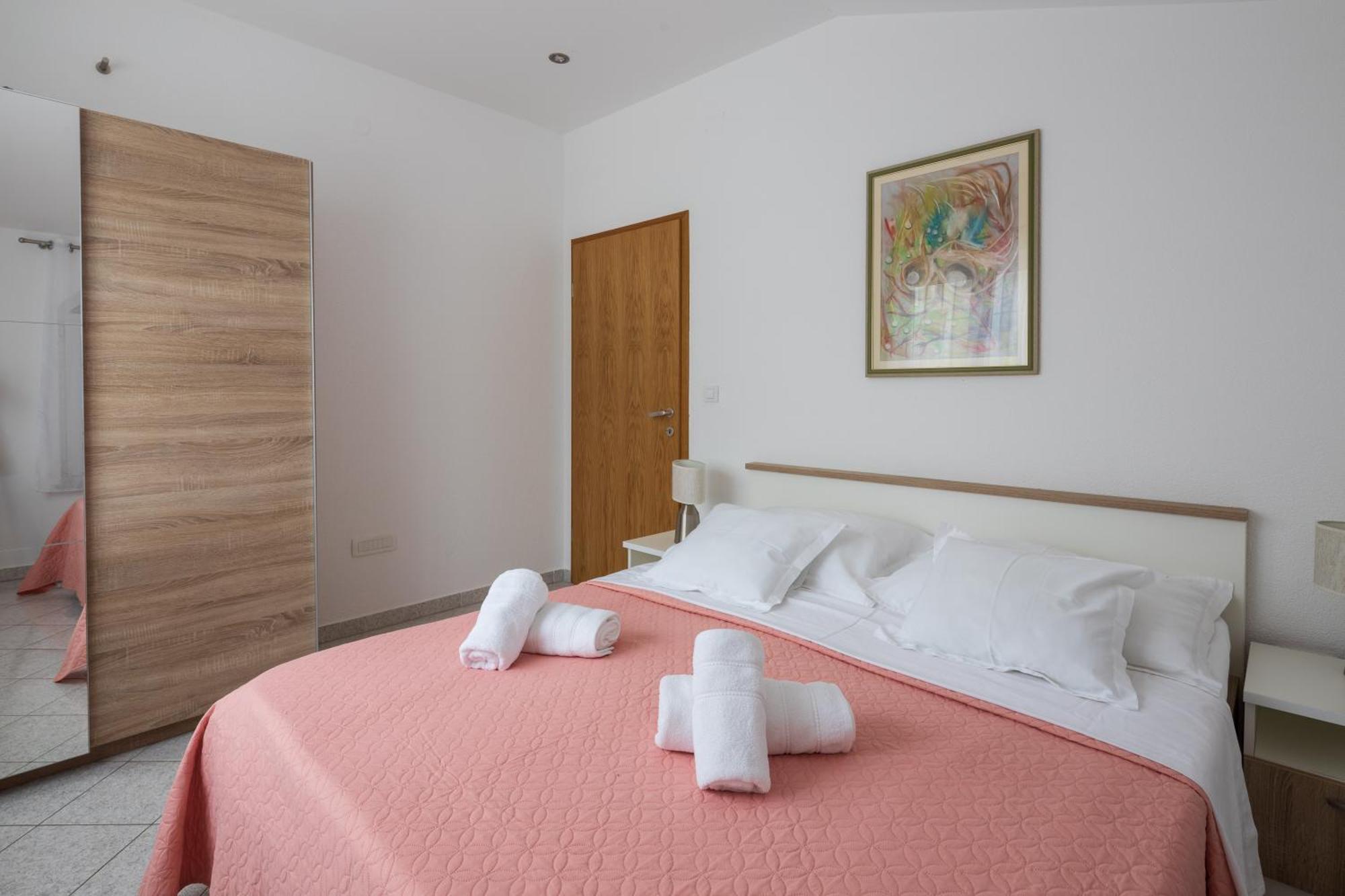 Villa Kristina Трогир Экстерьер фото