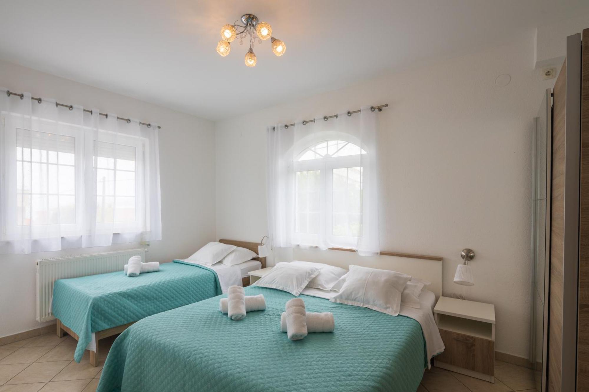 Villa Kristina Трогир Экстерьер фото